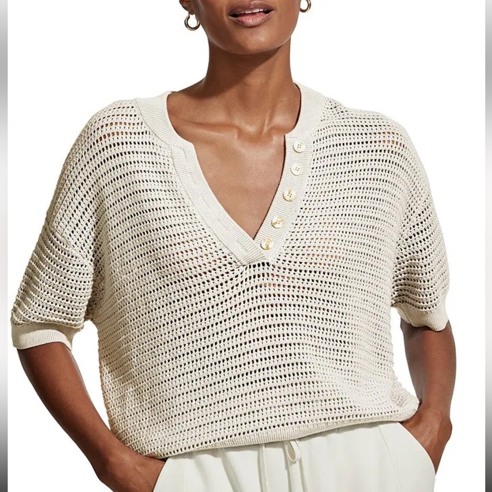 NWT Varley
Callie Knit Boxy Split V-Neck Short Sleeve Top